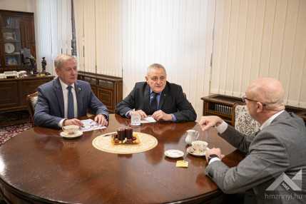 ukrán-magyar védelmi miniszteri találkozó_8